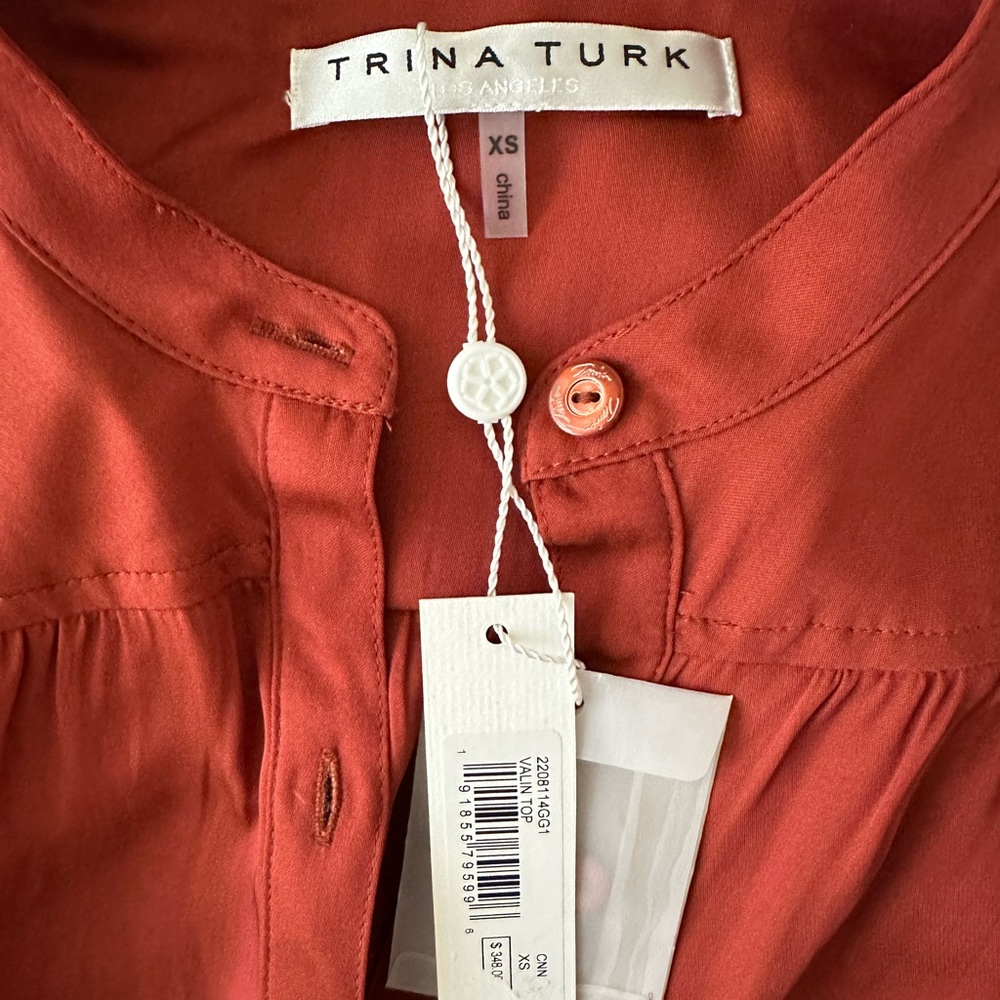 Trina Turk Silk Blouse Size XS Brand new with Tags!